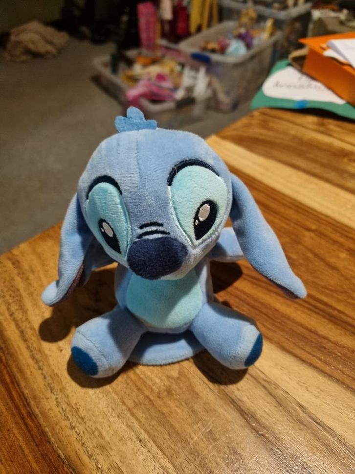 Stitch Disney-knuffel met magneet, Kinderen en Baby's, Speelgoed | Knuffels en Pluche, Zo goed als nieuw, Overige typen, Ophalen of Verzenden