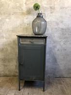 Vintage industriele locker | kazernekast | nachtkastje leger, Gebruikt, Minder dan 45 cm, Metaal of Aluminium, Ophalen of Verzenden