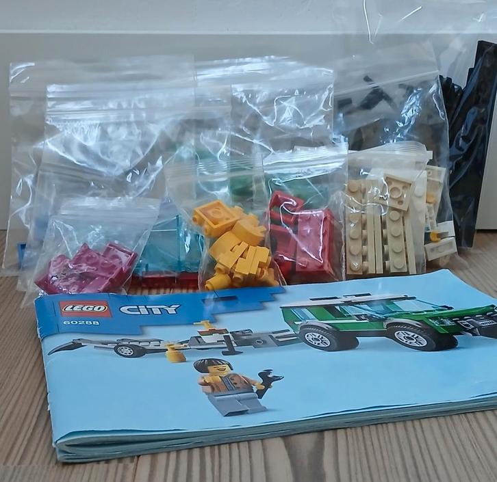 Lego city 60288 racebuggytransport, Kinderen en Baby's, Speelgoed | Duplo en Lego, Zo goed als nieuw, Lego, Complete set, Ophalen of Verzenden