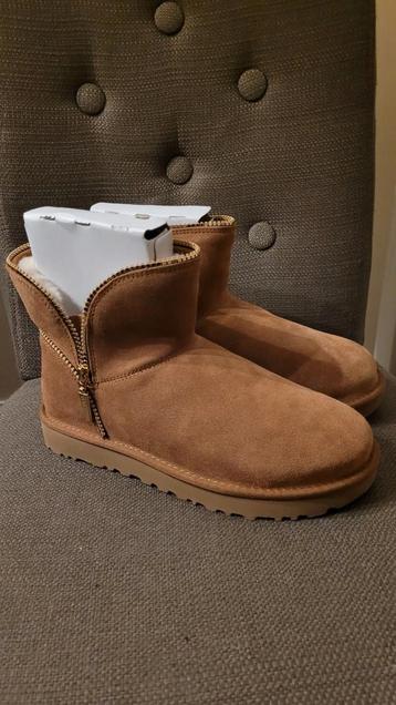 NIEUW UGG mini Florence maat 39 bruine dames laars  beschikbaar voor biedingen