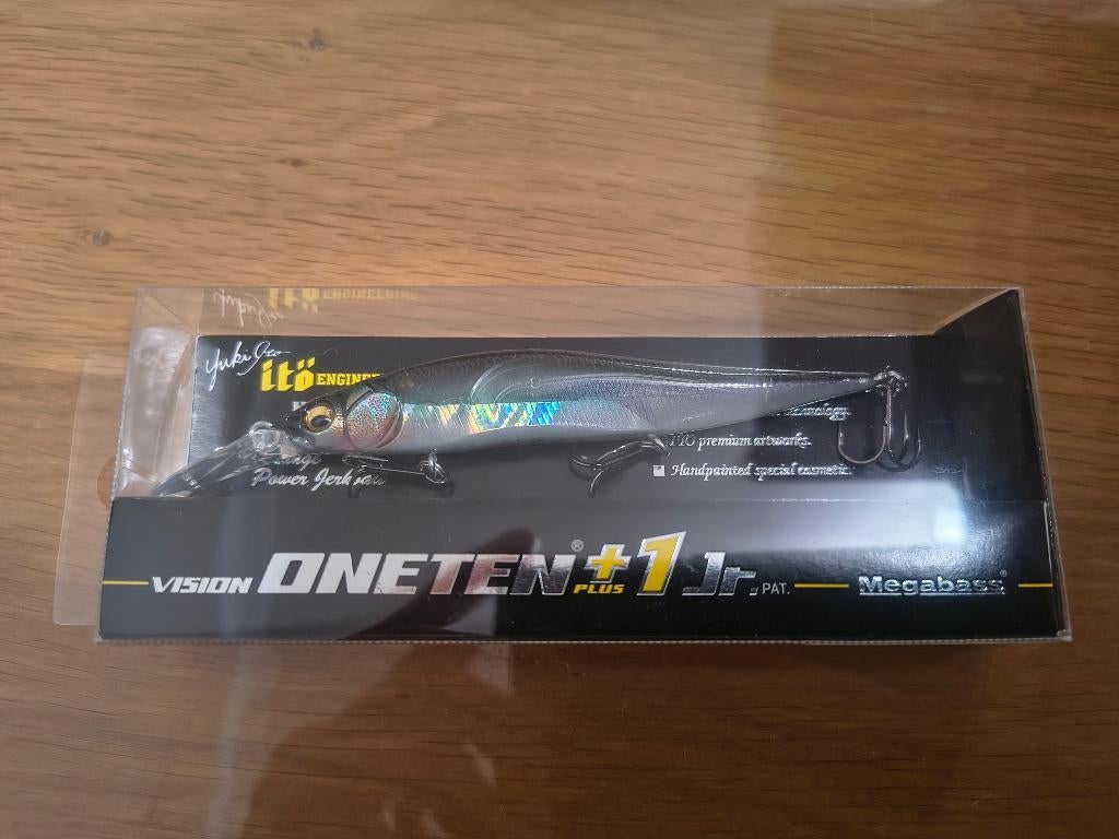 Megabass oneten jr plus 1 respect color, Watersport en Boten, Hengelsport | Roofvissen, Ophalen of Verzenden, Nieuw, Overige typen