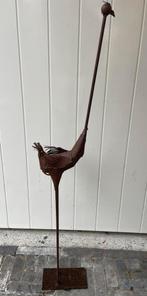 Een mooie en grote metalen vogel, dierenwereld, tuinbeeld, Tuin en Terras, Tuinbeelden, Ophalen, Zo goed als nieuw, Metaal, Dierenbeeld