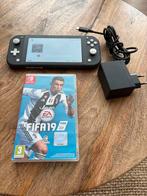 Nintendo Switch Lite Grijs + FIFA 19, Spelcomputers en Games, Ophalen of Verzenden, Grijs, Gebruikt