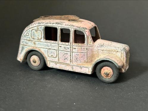 Dinky Toys - Stream Lined Fire Engine, No. 250, Hobby en Vrije tijd, Modelauto's | 1:43, Zo goed als nieuw, Dinky Toys, Ophalen of Verzenden
