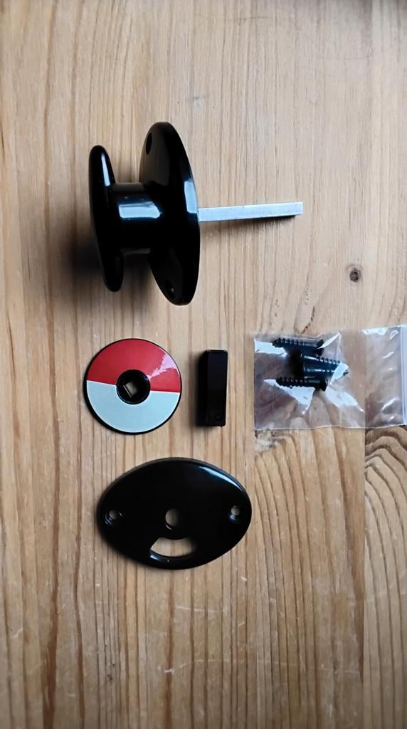 BAKELIETEN WC -SLOT, Huis en Inrichting, Badkamer | Badtextiel en Accessoires, Ophalen of Verzenden