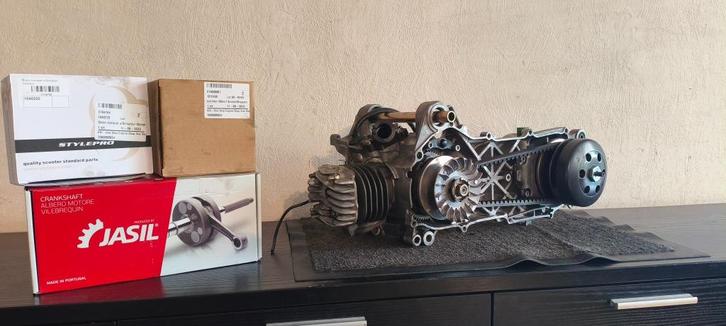 Original 4MJ short minarelli 50cc engine, Fietsen en Brommers, Brommeronderdelen | Algemeen, Zo goed als nieuw, Blok, Verzenden