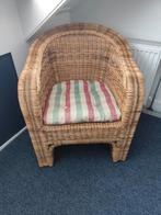 Rieten fauteuil met kussen, Huis en Inrichting, Stoelen, Ophalen, Gebruikt, Bruin, Stof