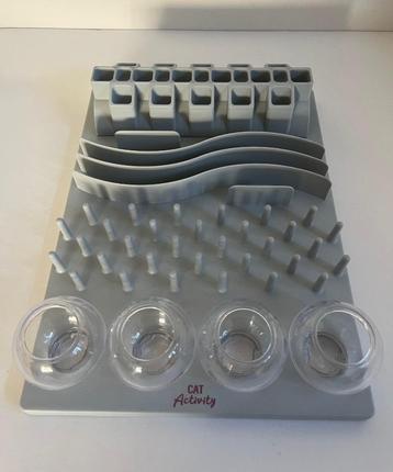 Cat Activity Fun Board beschikbaar voor biedingen
