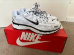 Witte Nike p6000 sneakers p-6000, Kleding | Heren, Ophalen of Verzenden, Nieuw, Wit