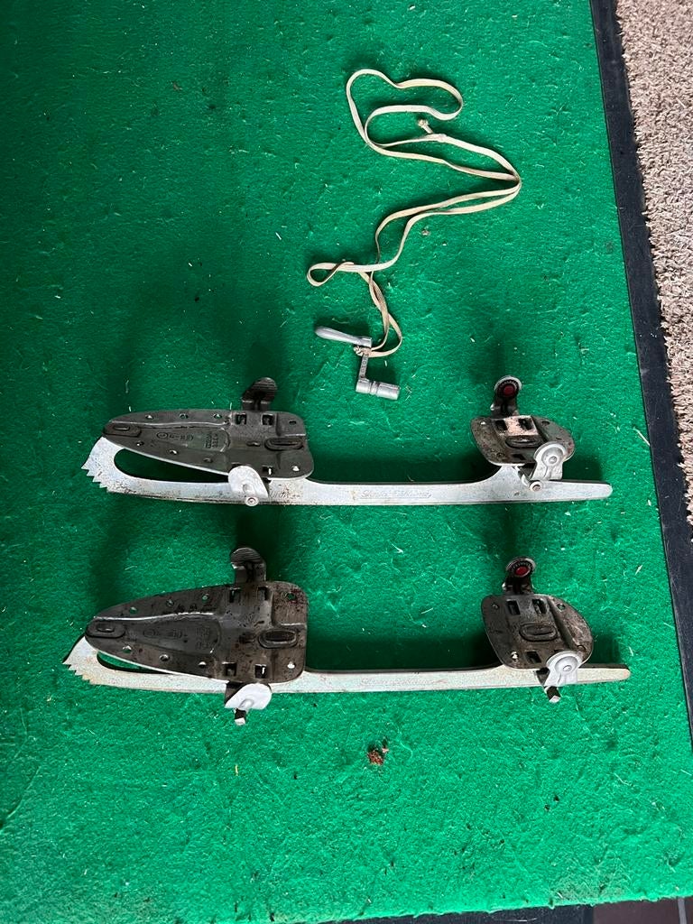 Gloria eisblume verstelbare onderbindschaatsen, Sport en Fitness, Schaatsen, Ophalen of Verzenden, Gebruikt, Overige typen, Overige merken