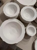 Porseleinen Serviesset - 65 stuks, Ophalen, Gebruikt, Overige stijlen, Porselein