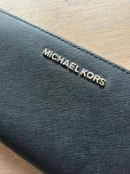 Michael Kors dames portemonnee in NIEUWSTAAT., Sieraden, Tassen en Uiterlijk, Portemonnees, Ophalen of Verzenden, Zo goed als nieuw