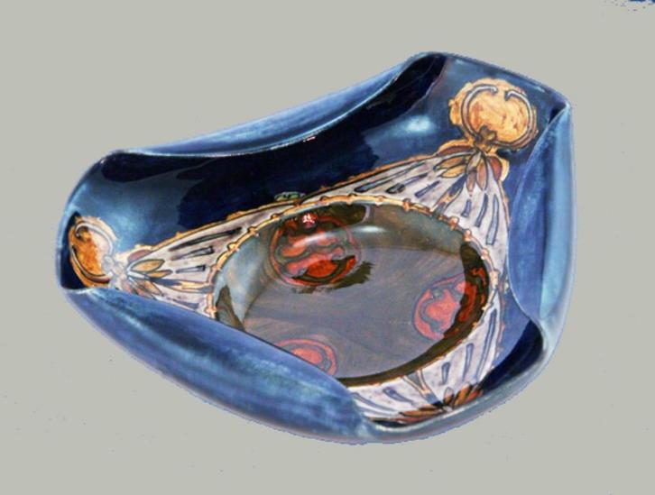 sieraardewerk van Rozenburg (Nr.: 205), Antiek en Kunst, Antiek | Keramiek en Aardewerk, Ophalen of Verzenden