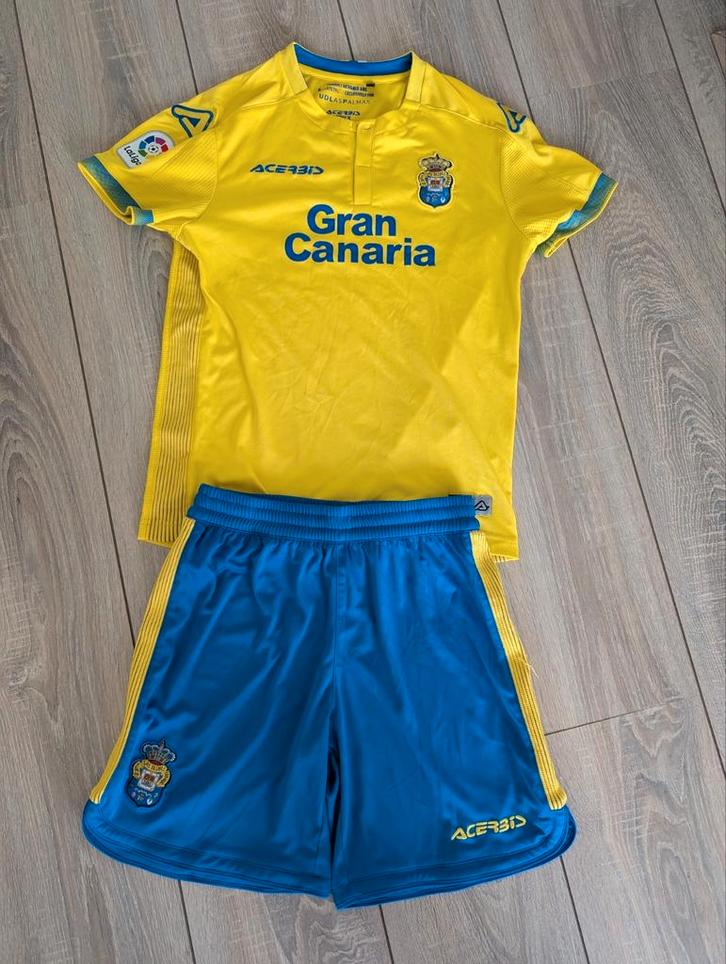 UD Las Palmas origineel setje maat XS, Sport en Fitness, Voetbal, Zo goed als nieuw, Broek, Maat XS of kleiner, Ophalen of Verzenden