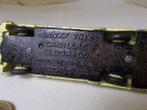 1958 Dinky Toys 131 CADILLAC ELDORADO + DRIVER! (YELLOW), Ophalen of Verzenden, Gebruikt, Auto, Dinky Toys