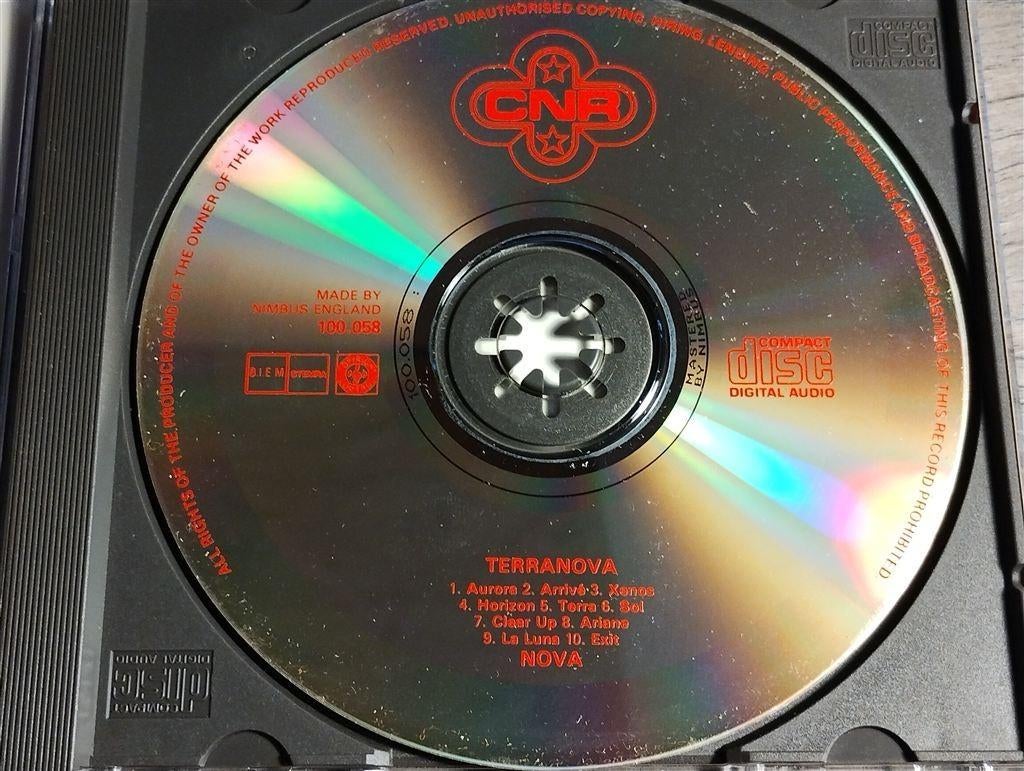 Nova - Terranova, Ophalen of Verzenden, Zo goed als nieuw