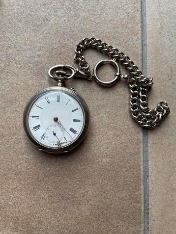 Antiek Zakhorloge met Ketting beschikbaar voor biedingen