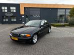 BMW 318I M E46 Automaat | Carplay  | Airco | Goed Onderhoud, Auto's, BMW, Automaat, 65 €/maand, Achterwielaandrijving, 4 cilinders