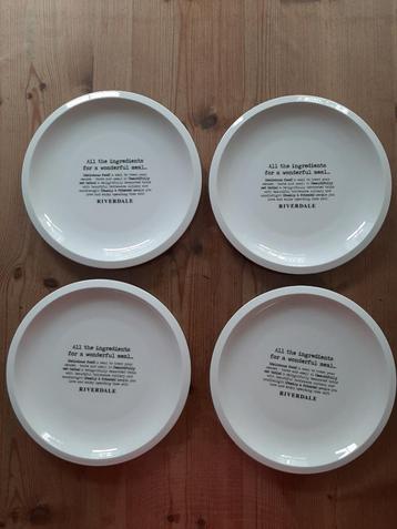 RIVERDALE - 4 ONTBIJTBORDJES - DIAMETER 22 CM . beschikbaar voor biedingen