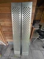 Oprijplaat 2 x, Ophalen, Zo goed als nieuw