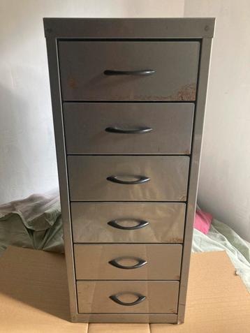 Vintage metallic/antraciet ladenblok, archiefkast IKEA beschikbaar voor biedingen