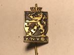 Metalen K.N.V.B. KON. NED. VOETBALBOND Speld (Zwart)., Verzenden, Zo goed als nieuw, Sport, Speldje of Pin
