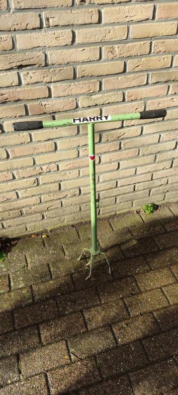 Harry grondomwoeler beschikbaar voor biedingen