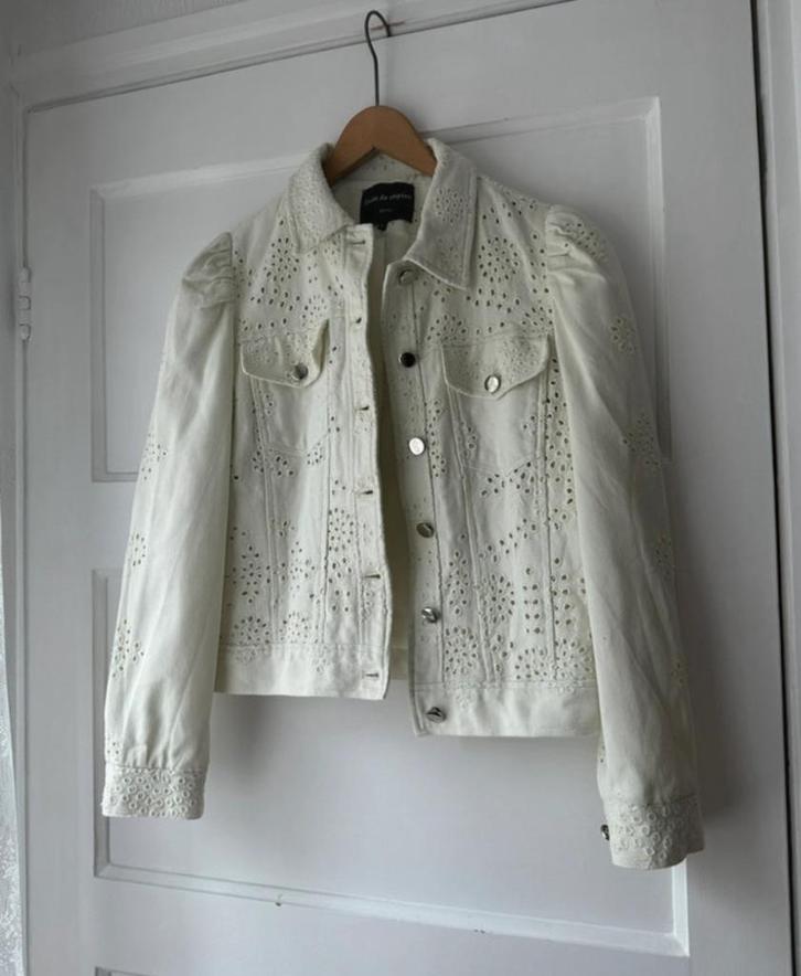 broderie creme wit pofmouw spijkerjasje jasje Drole de Copin, Kleding | Dames, Jasjes, Kostuums en Pakken, Zo goed als nieuw, Maat 38/40 (M)