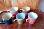 5 HK living mokken (2 cappucino/3 koffie), Huis en Inrichting, Keuken | Servies, Ophalen, Keramiek, Zo goed als nieuw, Overige stijlen