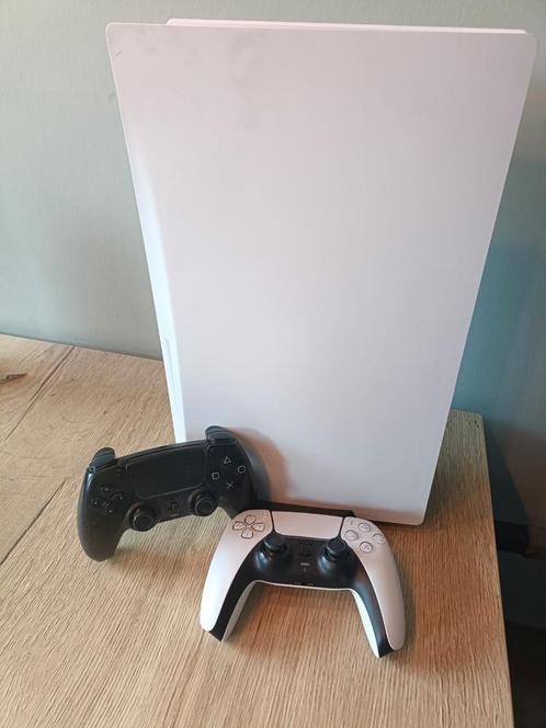 Playstation 5 met 2 controllers + games!, Spelcomputers en Games, Spelcomputers | Sony PlayStation 5, Gebruikt, Playstation 5