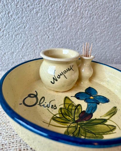 Vintage tapas bakje met prikker houder bloem, Antiek en Kunst, Antiek | Keramiek en Aardewerk, Ophalen of Verzenden