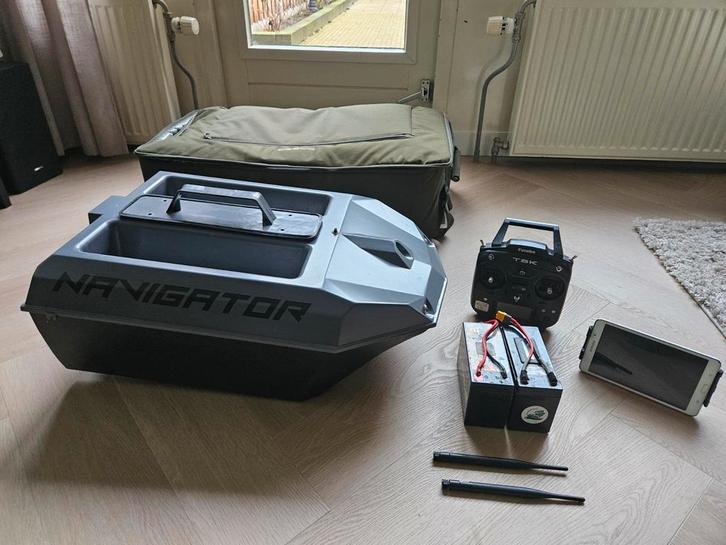 Navigator voerboot, Watersport en Boten, Hengelsport | Karpervissen, Overige typen, Ophalen