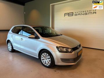 Volkswagen Polo 1.2i 5-DEURS EASYLINE-uitv/AIRCO/TREKHAAK/IS beschikbaar voor biedingen