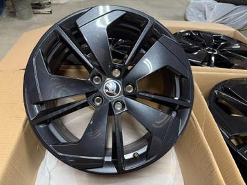 Originele Skoda Octavia 18 inch Comet black velgen RS VAG beschikbaar voor biedingen