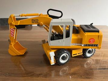Liebherr 912 mobiele graafmachine Bruder beschikbaar voor biedingen