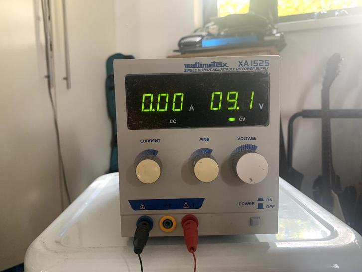 Multimetrix XA1525 regelbare voeding, Doe-het-zelf en Verbouw, Meetapparatuur, Zo goed als nieuw, Elektriciteit, Ophalen of Verzenden