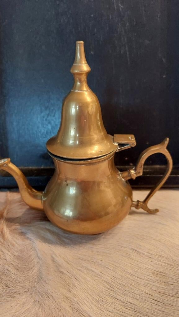 Vintage messing/geel koper theepotje,marokaanse stijl, Antiek en Kunst, Antiek | Koper en Brons, Ophalen of Verzenden