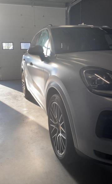 Auto wrappen beschikbaar voor biedingen
