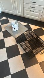 Honden bench, Dieren en Toebehoren, Hondenhokken, Ophalen, Zo goed als nieuw, Minder dan 75 cm, Minder dan 65 cm