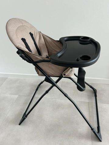 Mooie inklapbare kinderstoel / babystoel beschikbaar voor biedingen