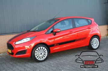 Ford Fiësta 1.0 48KW/65PK 5D 2015 Rood , navi , airco beschikbaar voor biedingen
