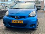 Toyota Aygo 1.0 12V Vvt-i 5DRS 2010 Blauw AIRCO / NWE APK, Voorwielaandrijving, 68 pk, Origineel Nederlands, Bedrijf