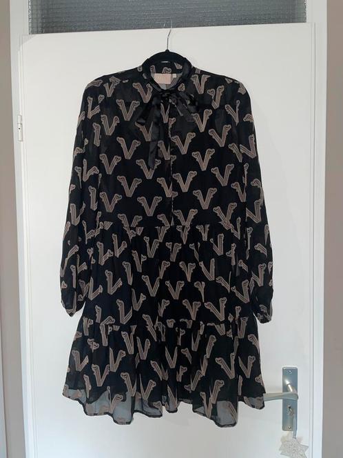 Josh V zwart bruine Rosetta v logo jurk mt S, Kleding | Dames, Jurken, Zo goed als nieuw, Maat 38/40 (M), Zwart, Knielengte, Ophalen of Verzenden