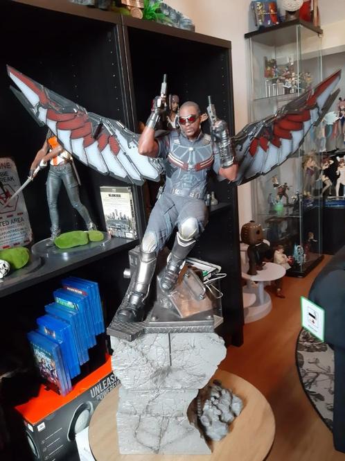 Marvel's Falcon 1/4 statue (Iron Studios), Verzamelen, Beelden en Beeldjes, Fantasy, Ophalen