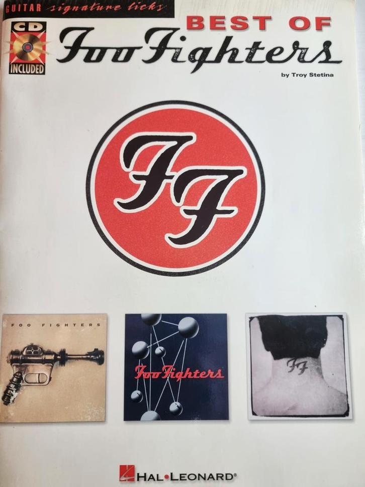 Best of Foo Fighters  + Cd. Gitaar, zang, tabs, akkoorden., Muziek en Instrumenten, Bladmuziek, Zo goed als nieuw, Artiest of Componist