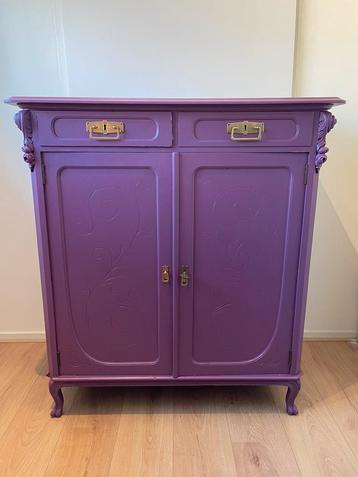 🌜 antieke commode kast - kinderkamer houtsnijwerk🌛 beschikbaar voor biedingen