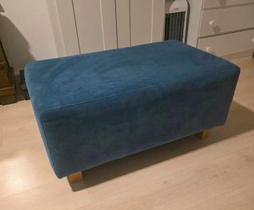 Blauwe hocker - zo goed als nieuw! beschikbaar voor biedingen