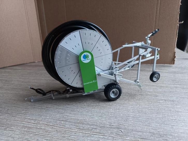 Bauer Beregenhaspel Ros, Hobby en Vrije tijd, Modelauto's | 1:32, Zo goed als nieuw, Tractor of Landbouw, Overige merken, Ophalen of Verzenden