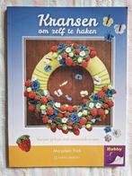 Kransen om zelf te haken Marjolein Flick, Ophalen of Verzenden, Zo goed als nieuw, Haken, Patroon of Boek