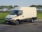 IVECO DAILY 35C15 l2h2 dubbellucht!, Auto's, Bestelauto's, Traction-control, Achterwielaandrijving, Gebruikt, 4 cilinders